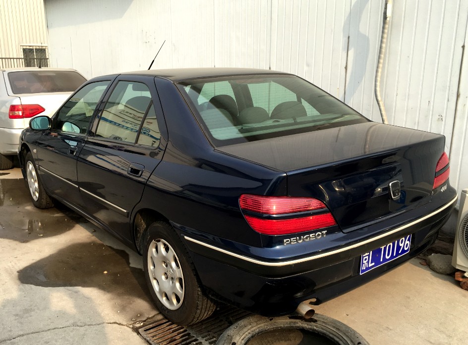 Spotted In China: Peugeot 406 Sedan In Blue