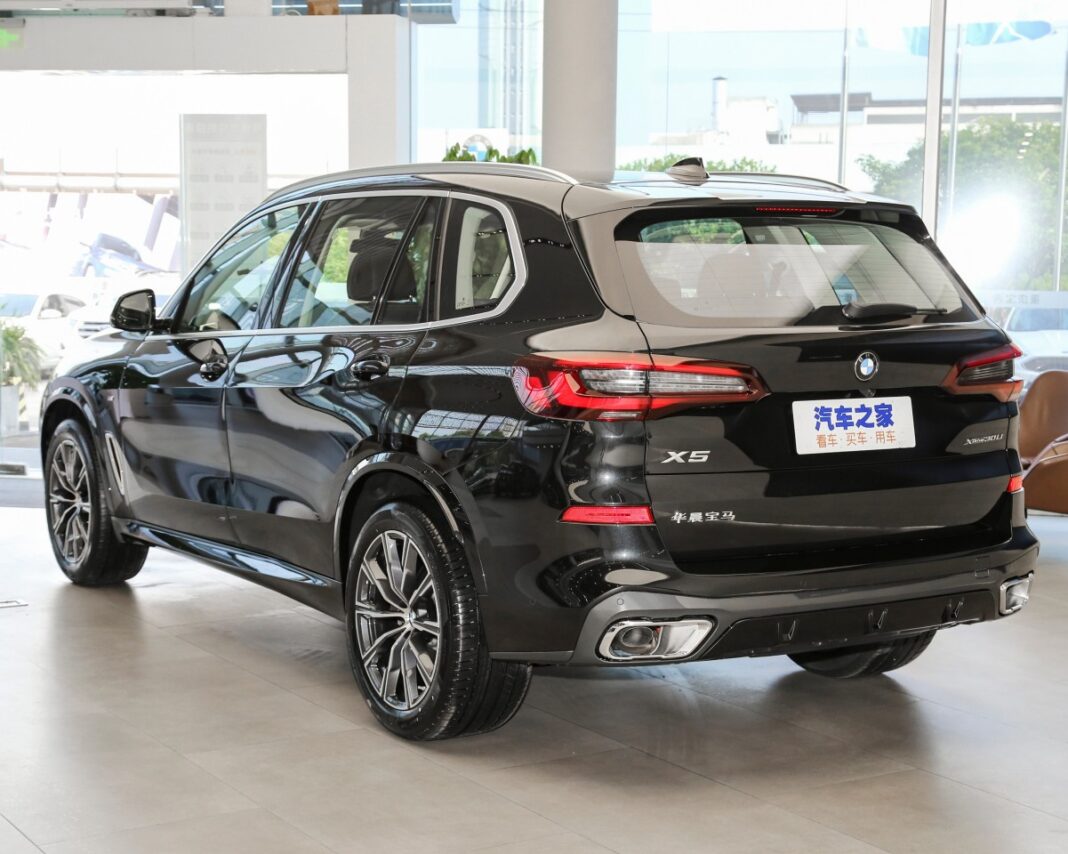 BMW X5 L Is A Really Long SUV In China For 95.000