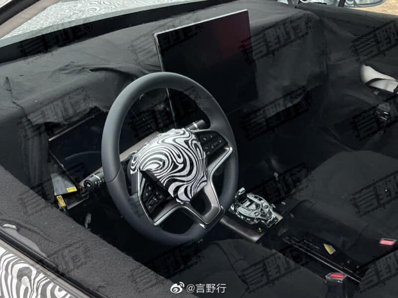 BYD Sea Lion Interior Spied In China With 15.6-Inch Rotatable Screen