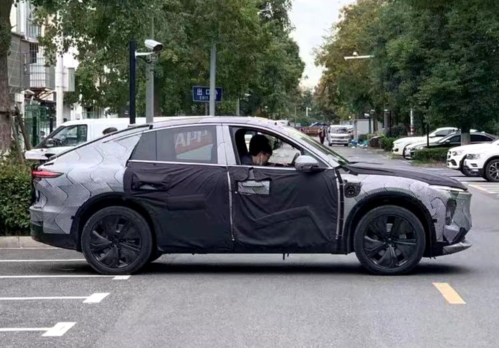 Spy Shots: NIO EC7 Is A New Electric Coupe SUV