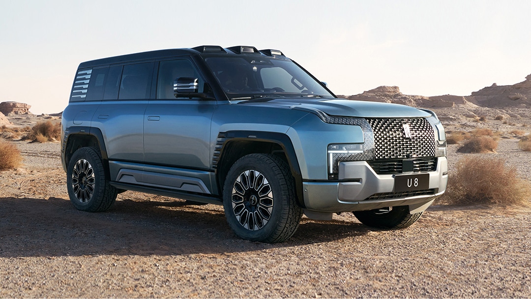 BYD YangWang U8 dimensions unveiled. It is 502 mm longer than the GClass