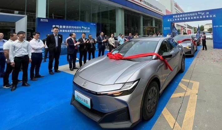 Toyota’s second pure EV started deliveries in China. bZ3 offers a 65 kWh battery and 241 HP, starting at 24,500 USD