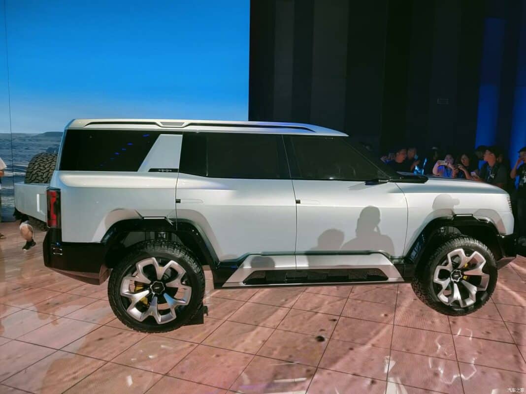 BYD’s Fang Cheng Bao Leopard 5 officially debuts. Two more SUVs teased