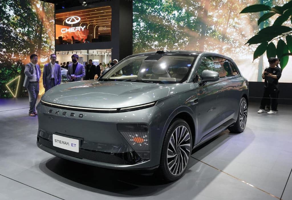 Chery’s Exeed Sterra ET all-electric SUV interior unveiled at the 2023 Chengdu Auto Show