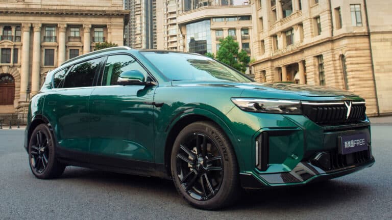 New Voyah Free launched in China for 36,660 USD with 1,221 km of range
