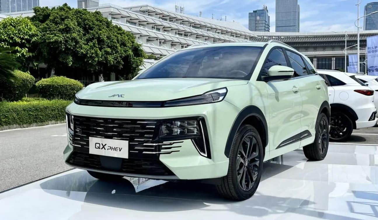 JAC QX PHEV SUV with BYD FinDreams’ engine and Huawei HiCar launched, price starts at 17,800 USD