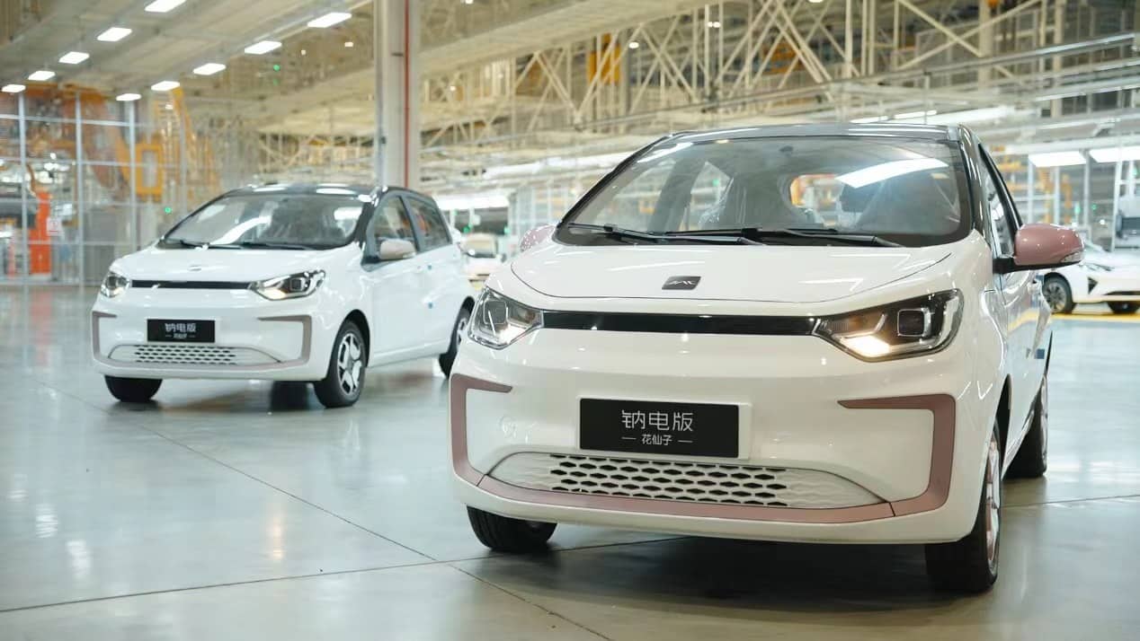 Volkswagen-backed JAC Yiwei EV powered by sodium-ion battery starts mass production in China