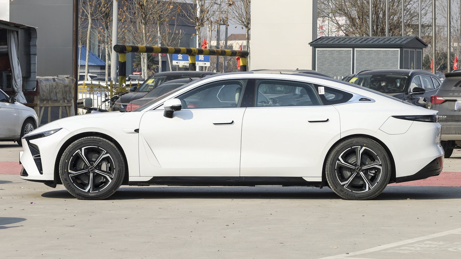 Exeed Exlantix ES (Sterra ES) entered China with 905-km range