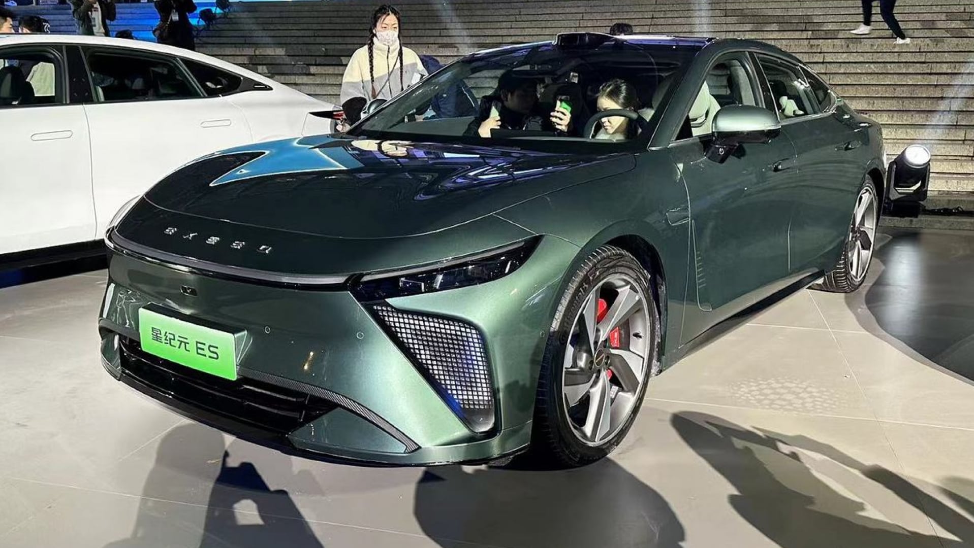 Exeed Exlantix ES (Sterra ES) entered China with 905-km range