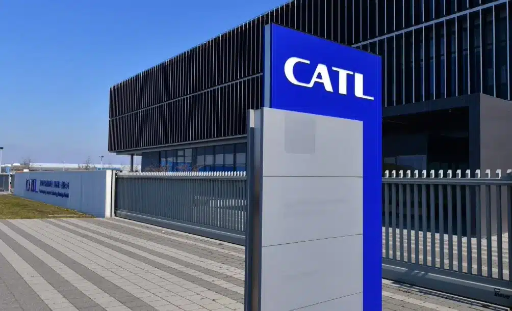 CATL negotiating licensing LFP battery tech to GM and to build joint factory in North America