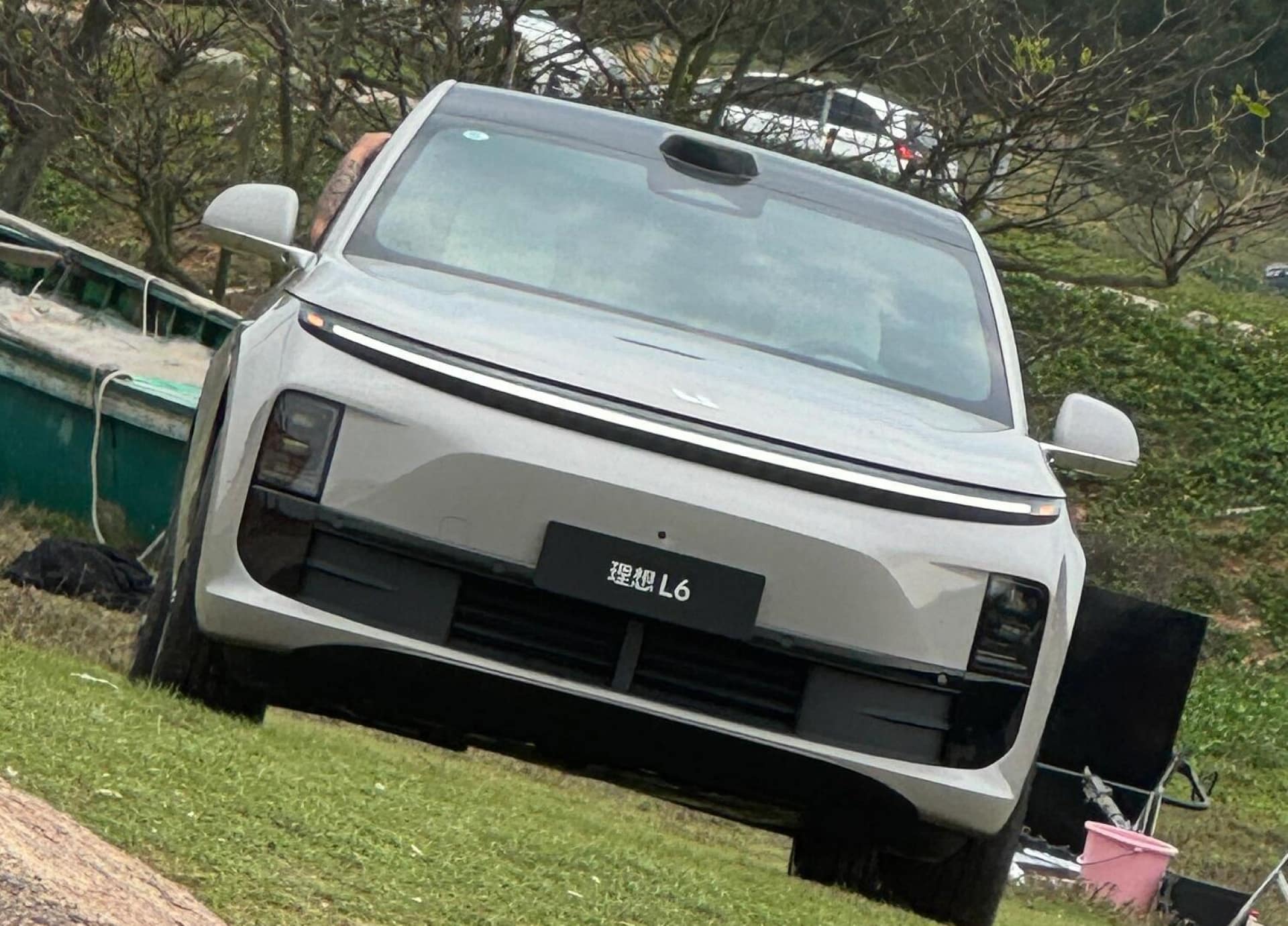 Li Auto L6 spotted in China as it gets closer to launch