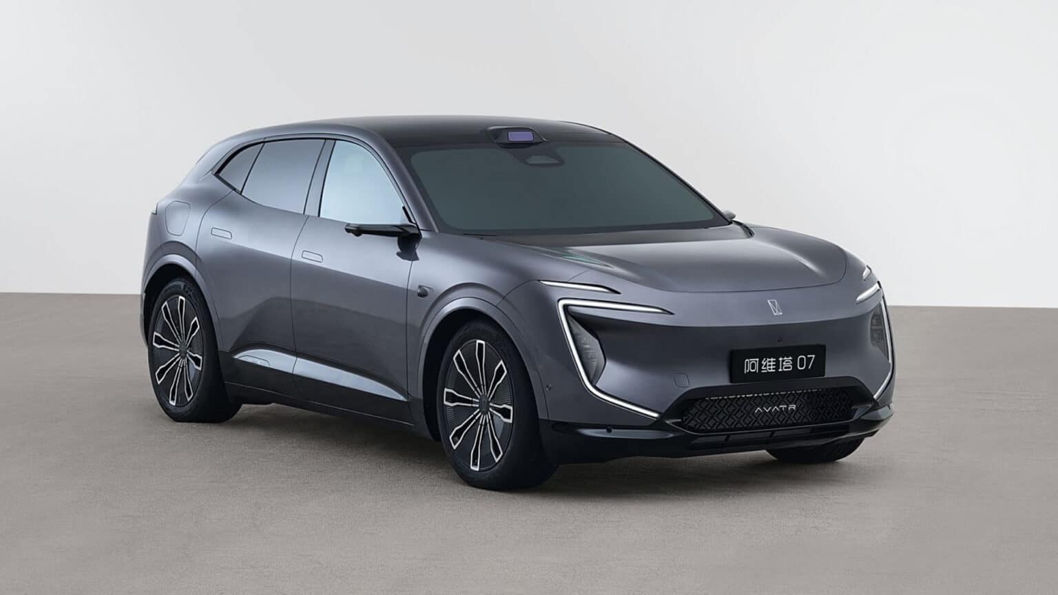 Avatr 07 from Changan and CATL revealed as Model Y EREV rival