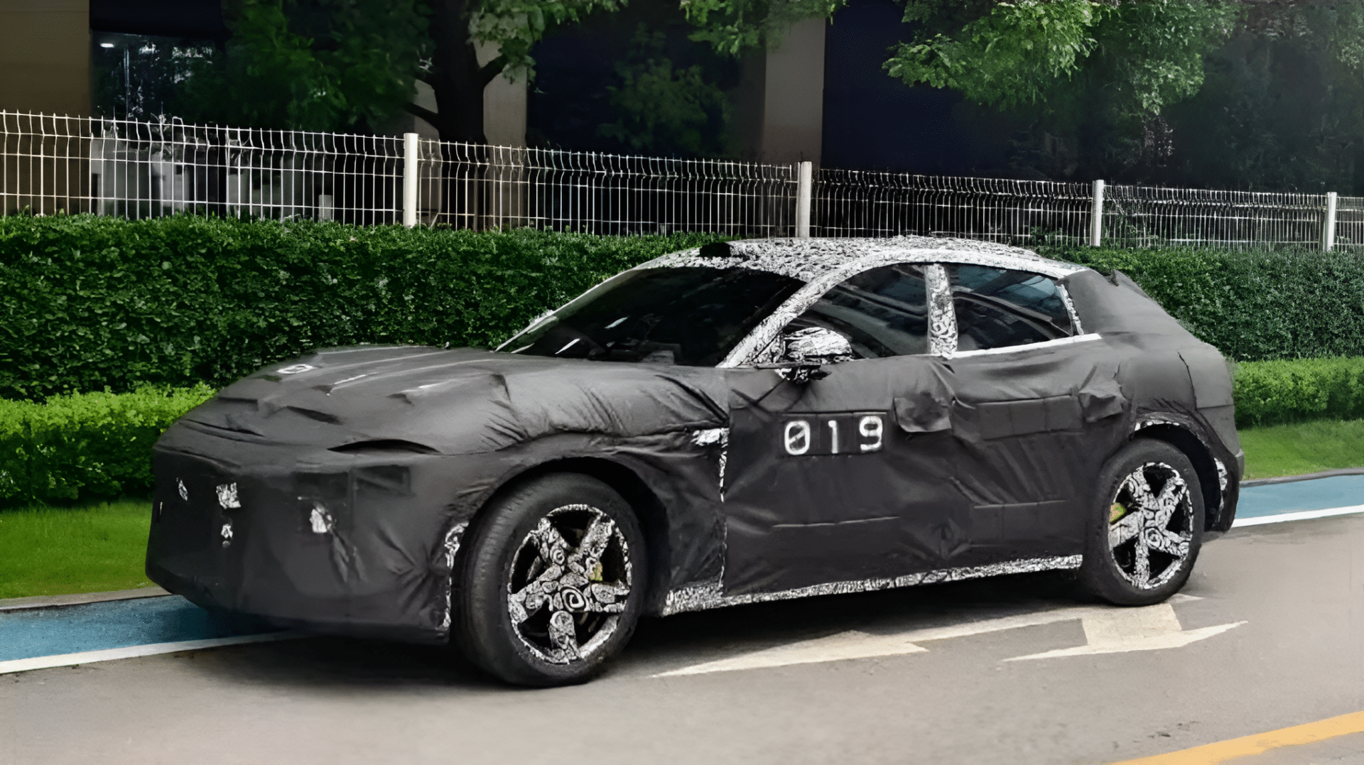 Xiaomi SUV sends netizens into a frenzy in China