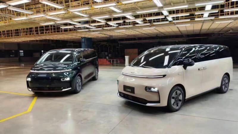LEVC L380 mpv beige green