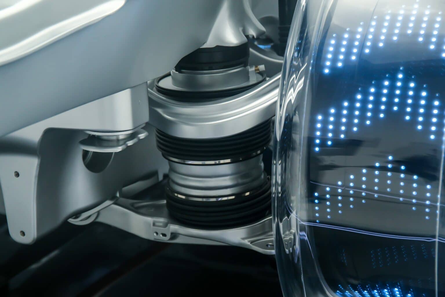 Lynk & Co 900 unveiled as a PHEV with up to 630 kW of power