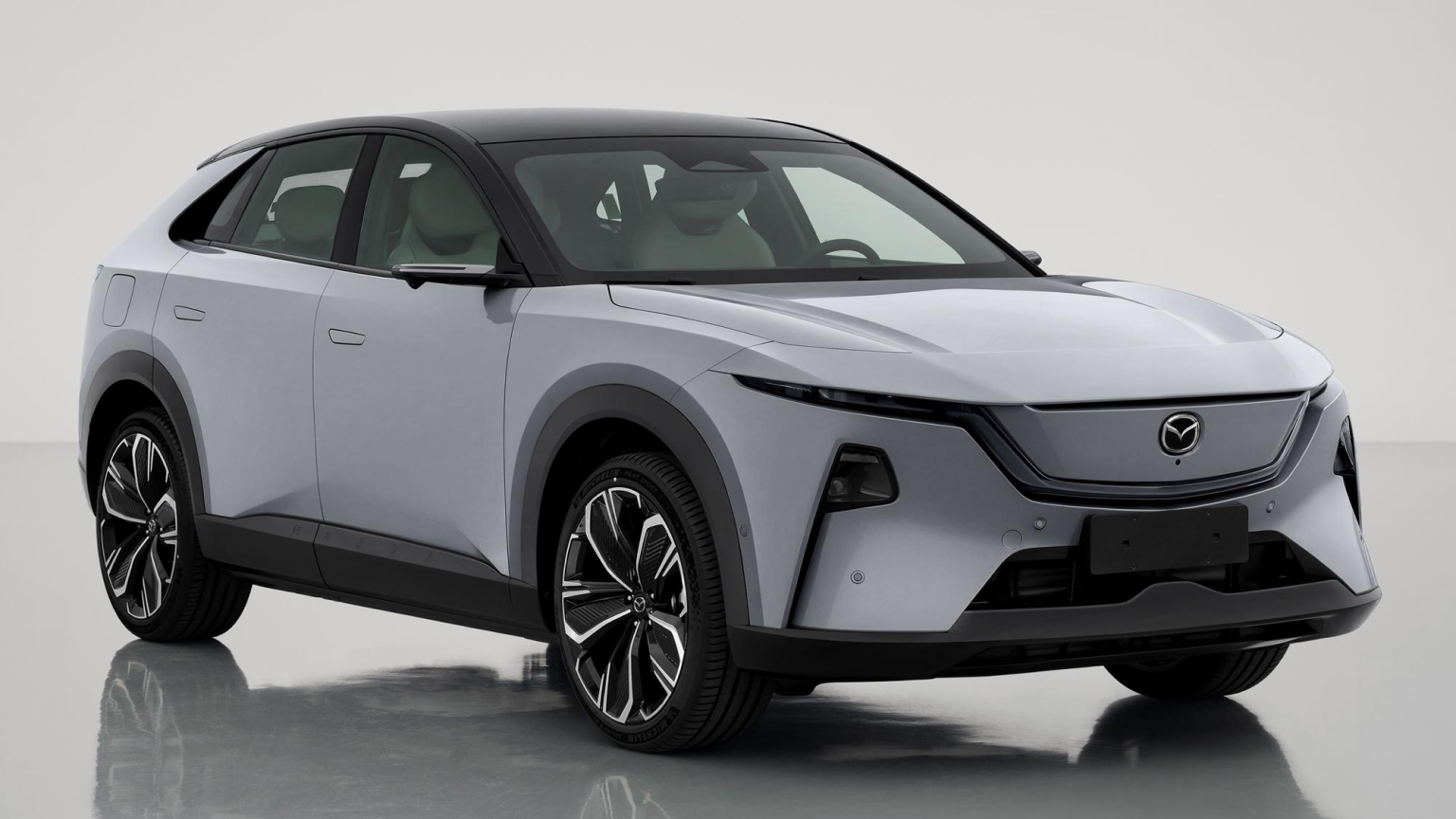 Mazda EZ-60 هي مركبة صينية لجميع التضاريس لقيادة العجلات الخلفية
