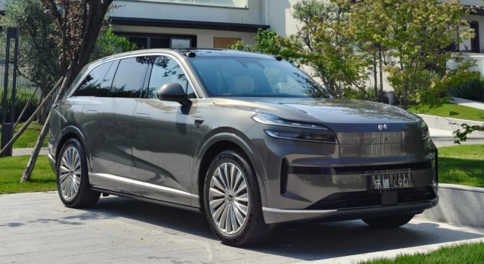 Onvo L90 SUV breaks cover in China: 900V architecture with 598 hp, expected in Q3