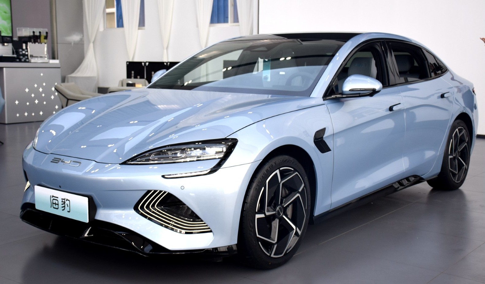 BYD denies solid-state battery deployment in the Seal BEV sedan
