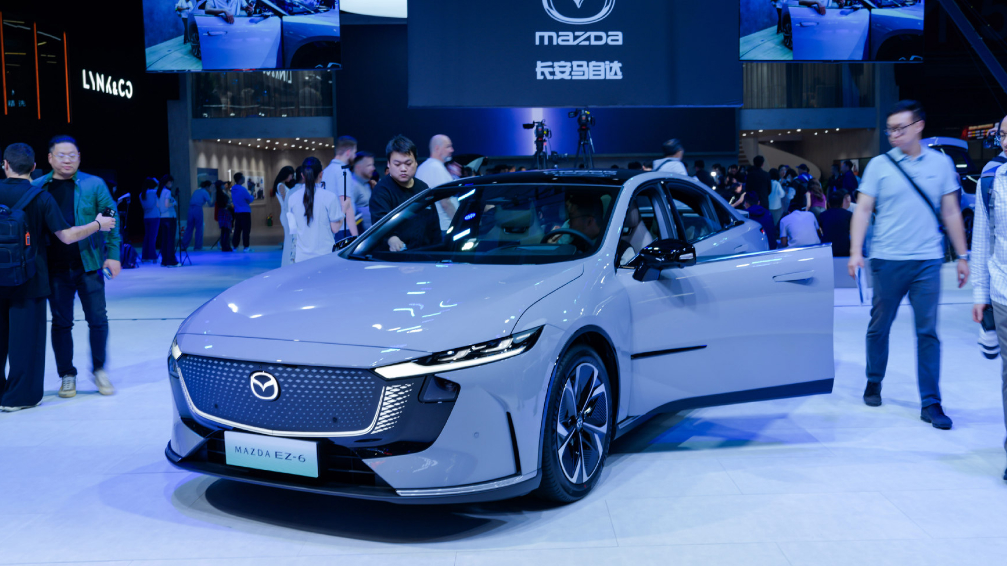Mazda EZ-6