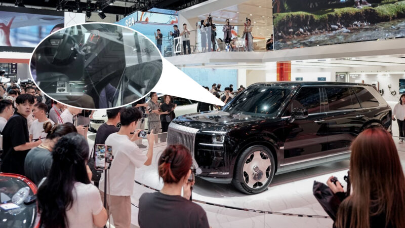 Zeekr 9X flagship plug-in hybrid SUV from Geely revealed interior in China
