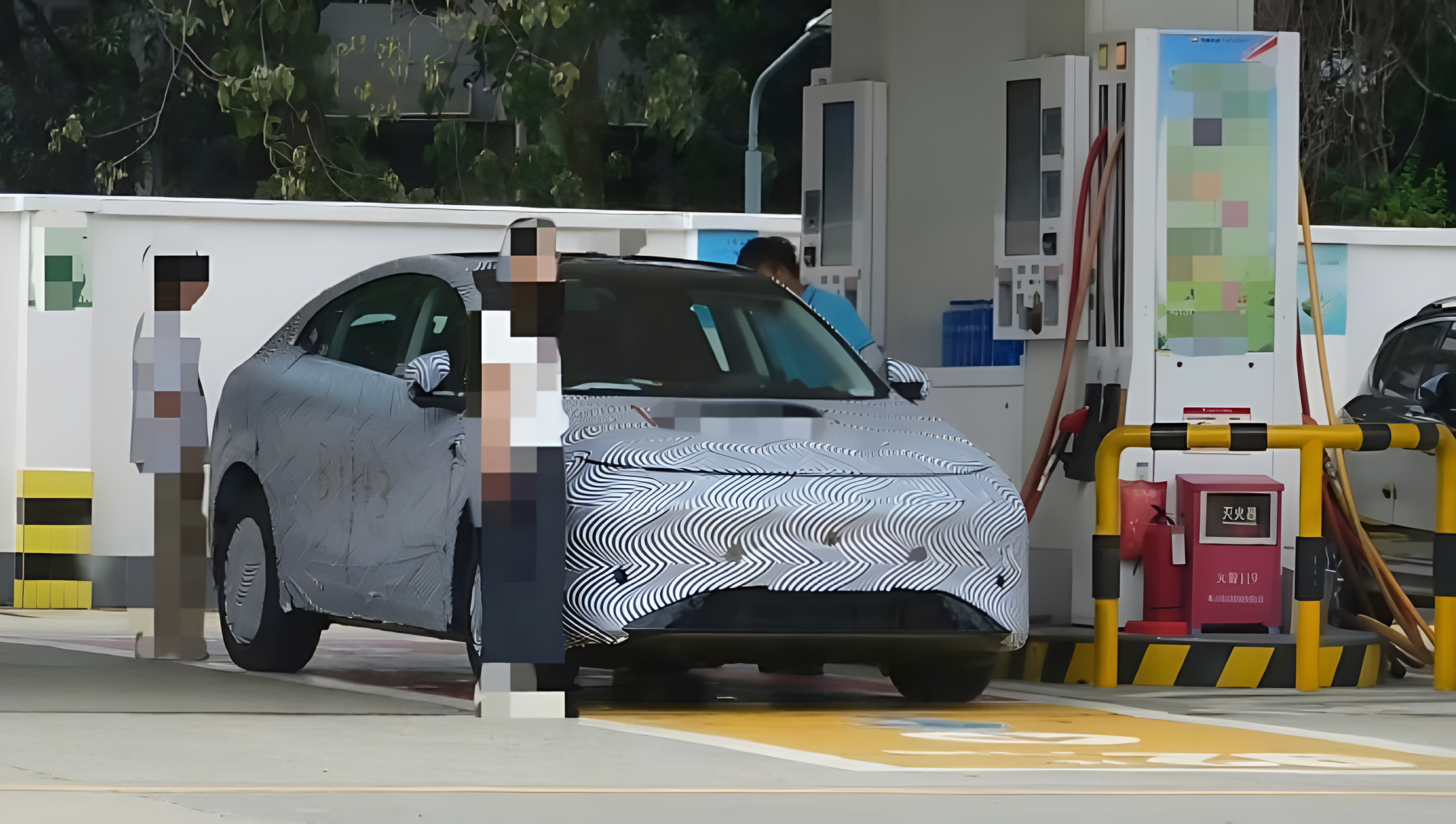 Xpeng G6 EREV spotted in testing, reportedly offering a 1,400-kilometer range