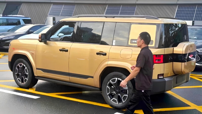 BYD’s Fang Cheng Bao Ti7 spotted in China ahead of launch – revealed interior