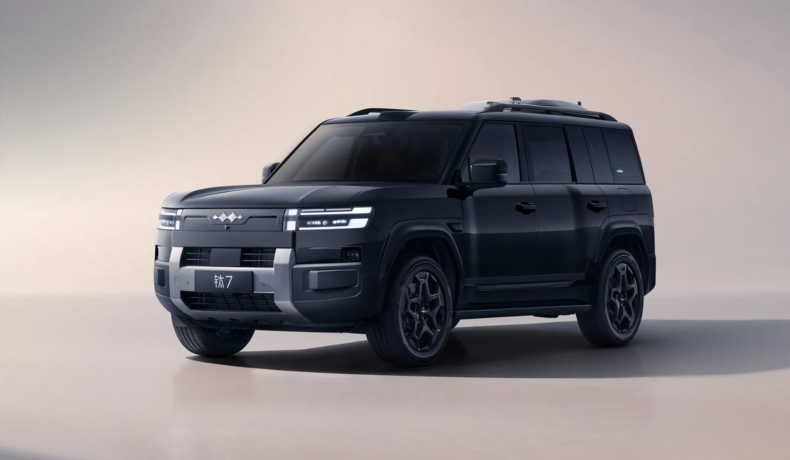 BYD Fang Cheng Bao’s Tai 7 high-end version unveiled with “God’s Eye B” and vehicle-mounted drone systems