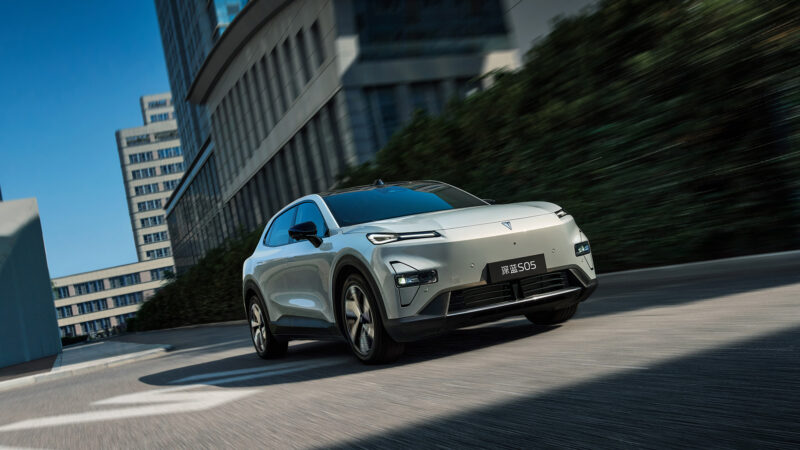 Deepal S05 electric crossover launched in China with a 110 km range increase