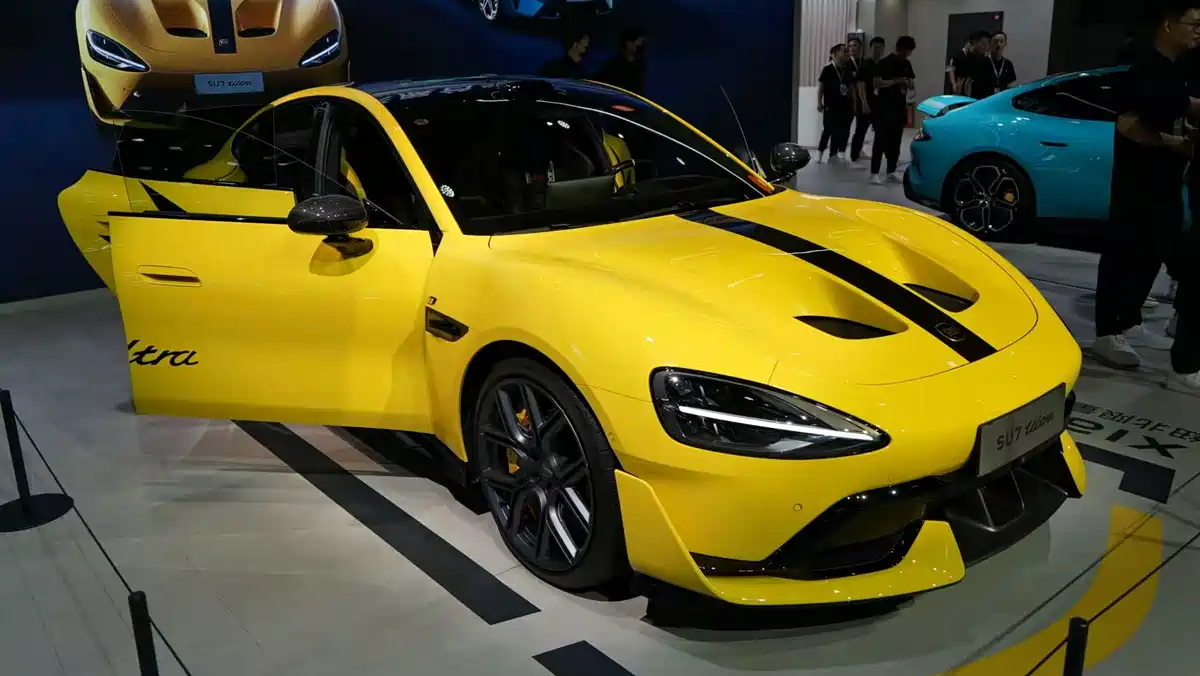 Xiaomi SU7 Ultra Nürburgring Limited Edition makes physical debut at Chengdu Auto Show