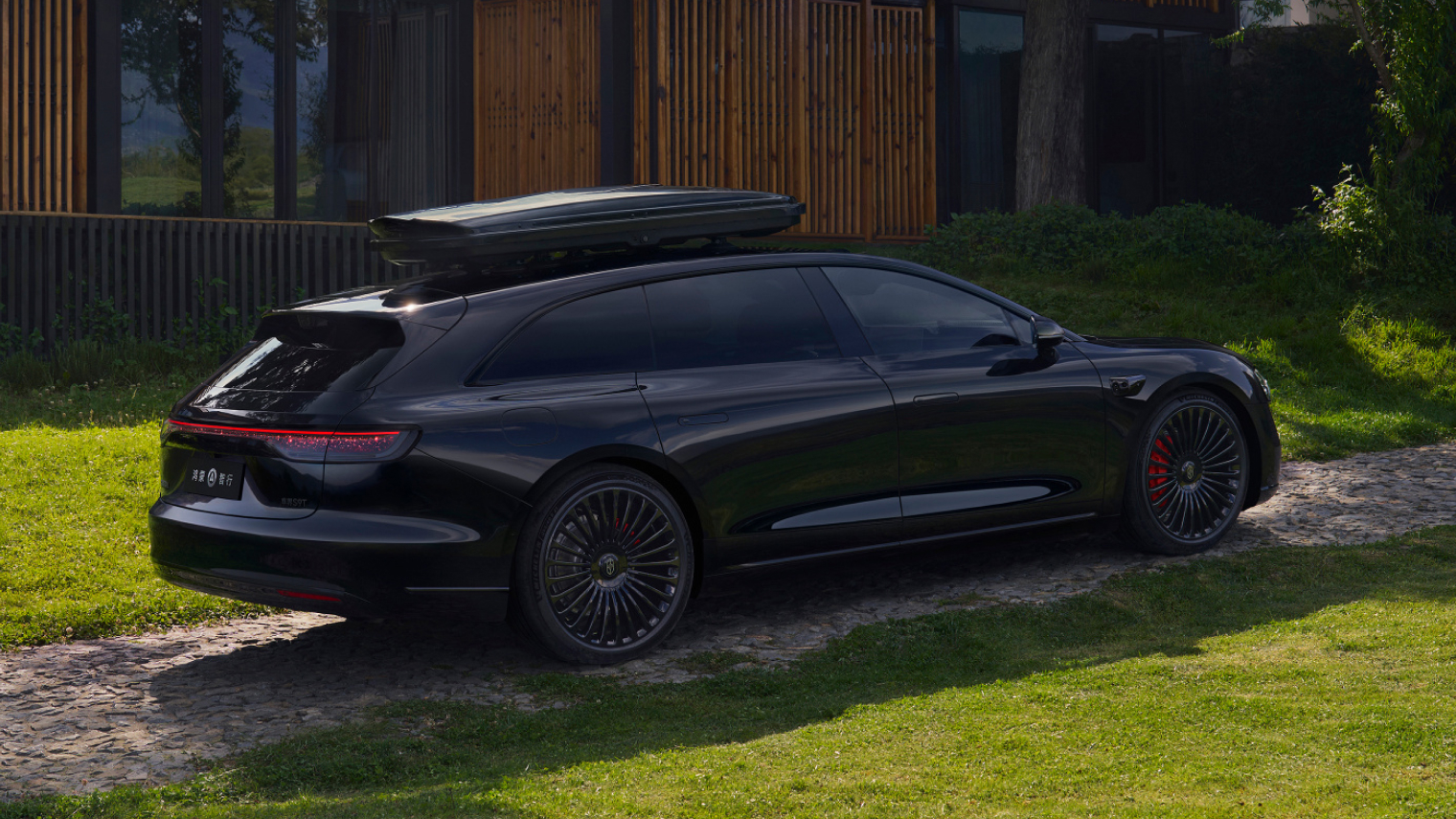 Stelato S9T station wagon got 20,000 orders in 24 hours in China