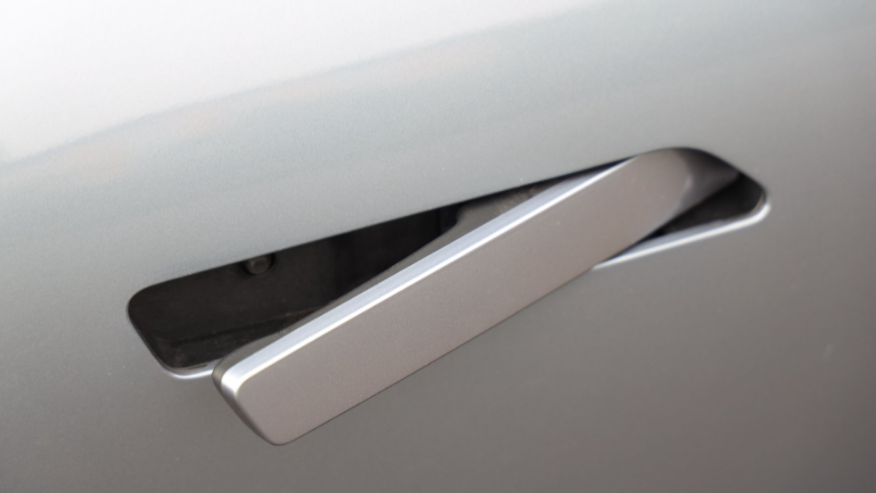 New safety requirements for vehicle door handles released for public comment in China
