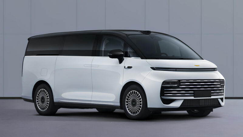 Geely Galaxy V900 minivan exposed in China as EREV counterpart of UK-bound LEVC L380