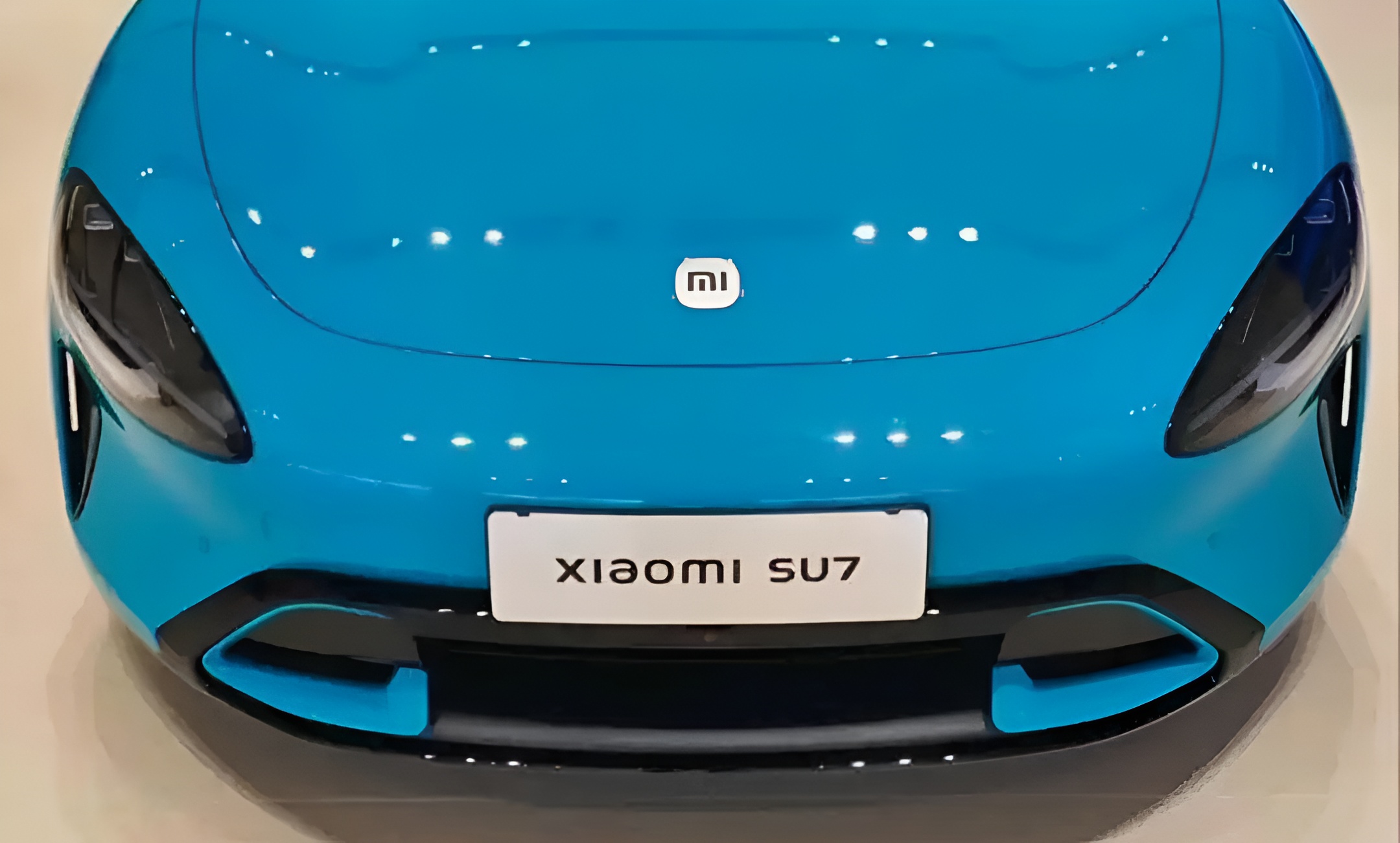 Xiaomi SU7 ‘goes for a walk’ without driver, sparks safety concerns