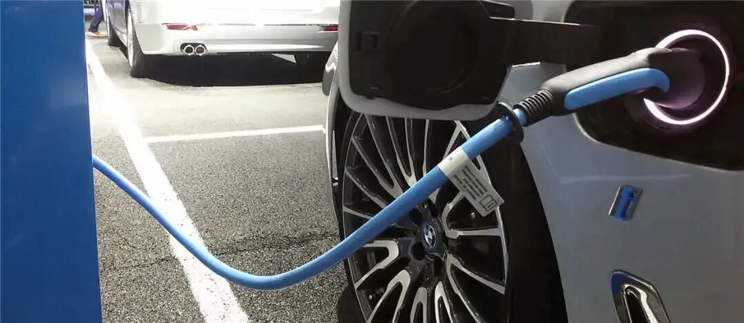 China adjusts NEV tax break policy: PHEV must exceed 100 km electric range