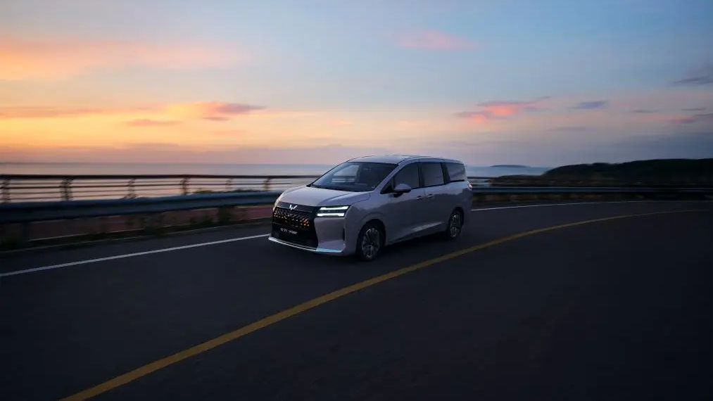 China’s most affordable MPV, SGMW’s 7-seater Wuling Xingguang 730 started pre-sales at 10,800 USD