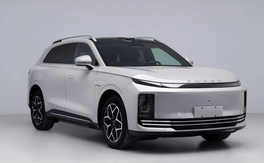 Chery’s Exeed Exlantix ET7 SUV range info exposed, max 726 km and CATL’s 97.682 kWh NMC battery for BEV variant