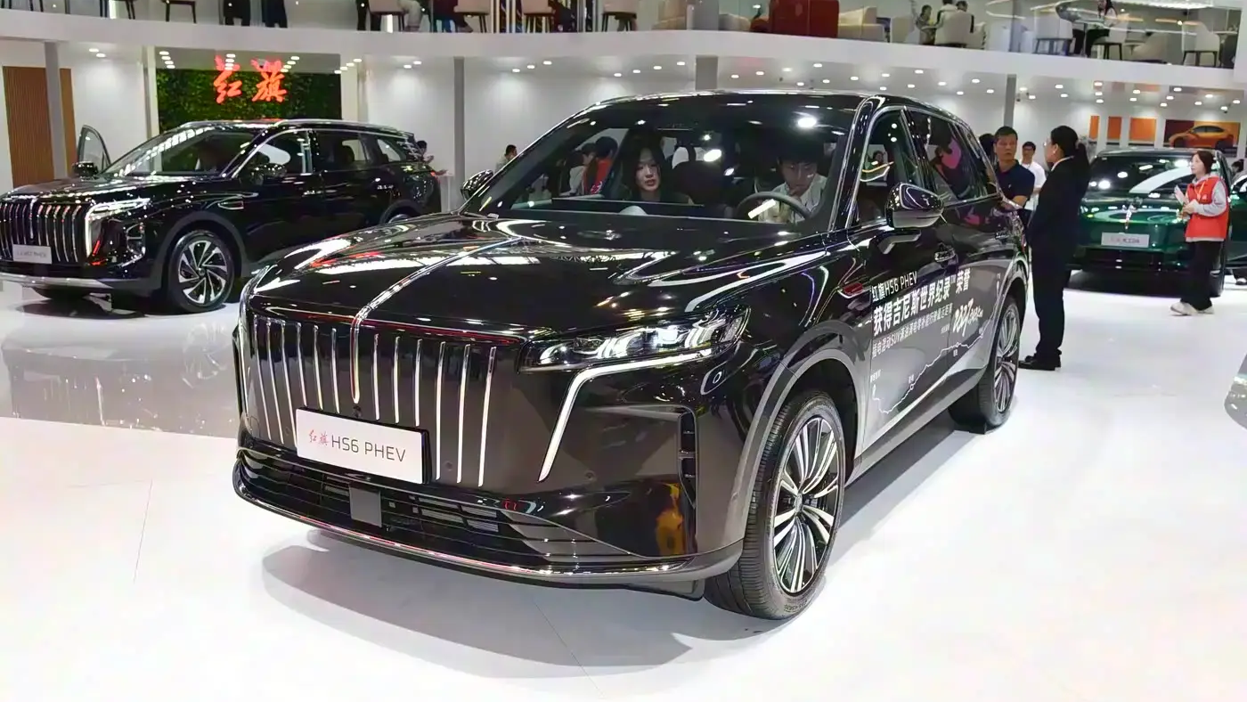 Hongqi HS6 PHEV SUV with combined range of 1,650 km launches, starting at 25,000 USD