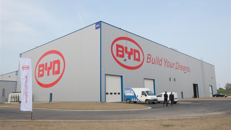BYD Vyetnamda elektrik avtomobil batareyası zavodu üçün razılaşma imzalayıb