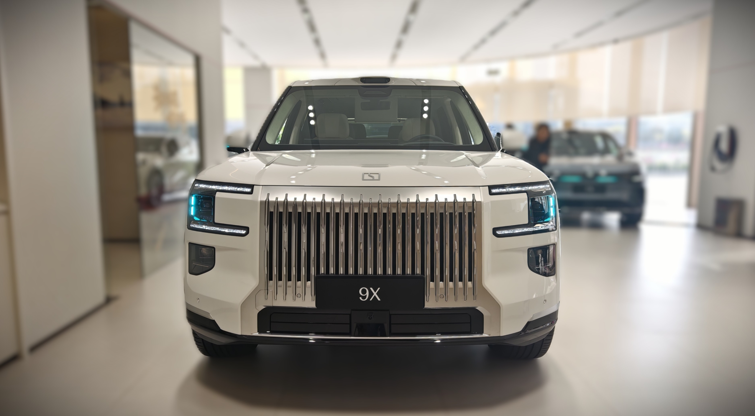 Sunday China Drive | Zeekr 9X: Range Rover and Bentley buyers reportedly switching