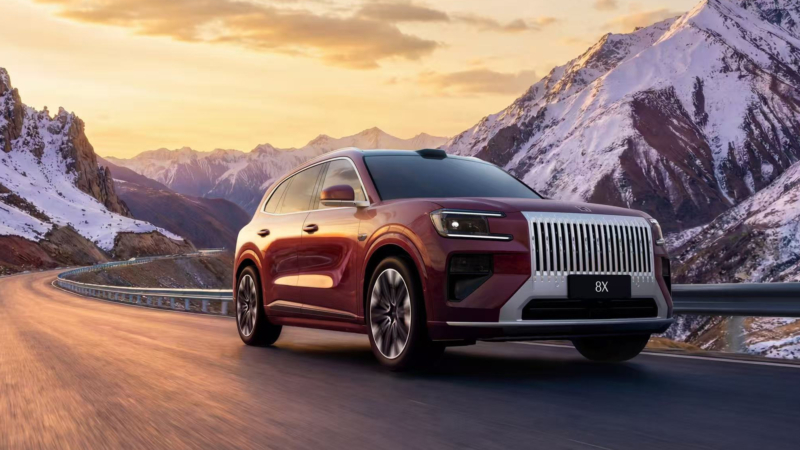 Geely-nin Zeekr 8X modeli Mohe və Tibet daxil olmaqla Çində 30 min kilometr test edilib