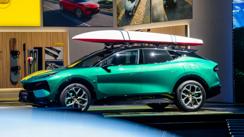 Lotus Eletre X plug-in hybrid SUV entered China for 73,500 USD