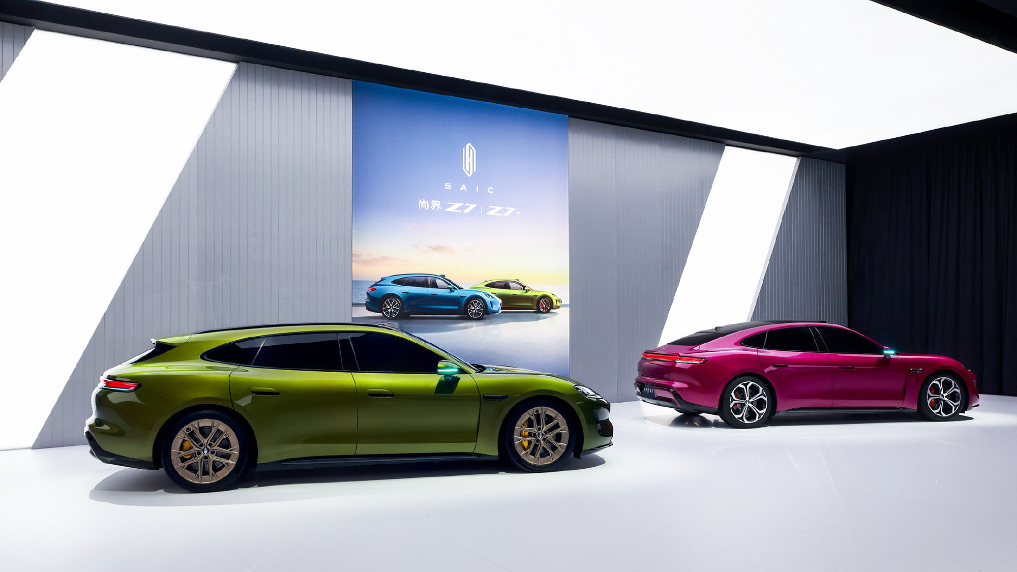 Saic Z7 & Z7T electric cars from Huawei started presales in China