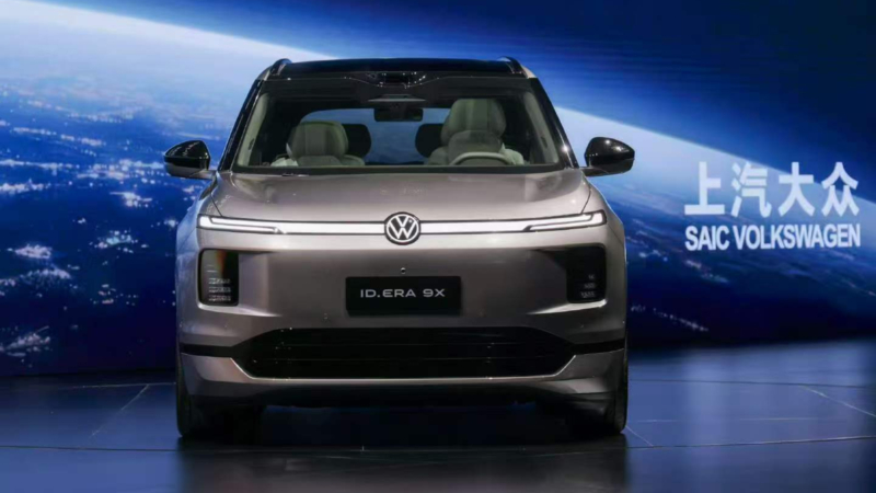 Volkswagen ID. Era 9X 5.2-meter EREV SUV began presales in China for 47,715 USD