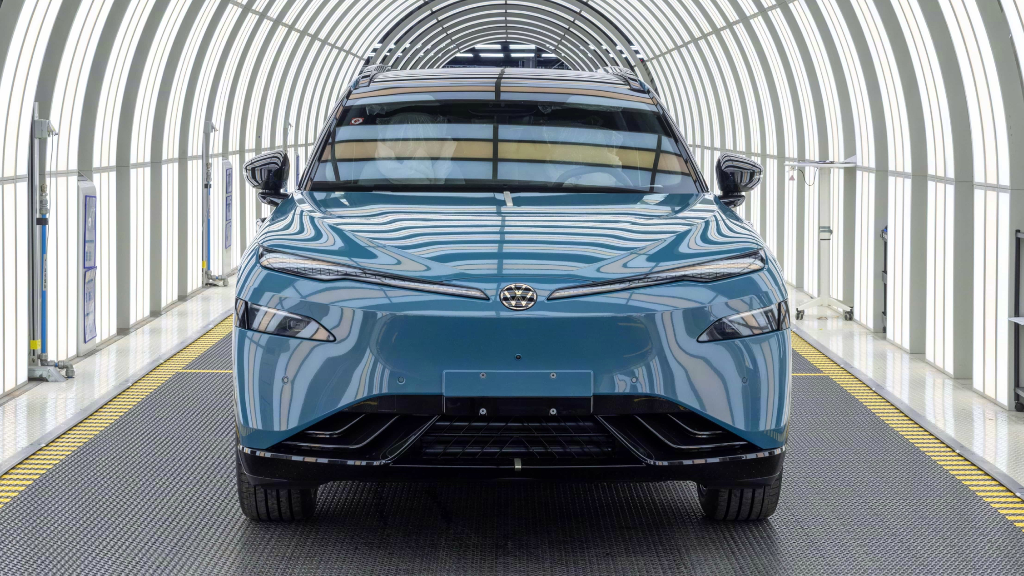 Xpeng Teknolojili Volkswagen ID. Unyx 08 Üretim Bandından İndi