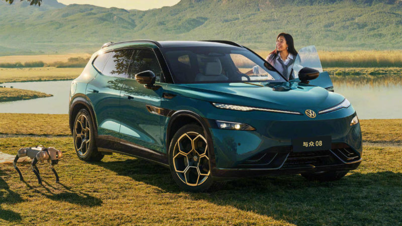 Volkswagen ID. Unyx 08 EV crossover started presales in China at 34,760 USD