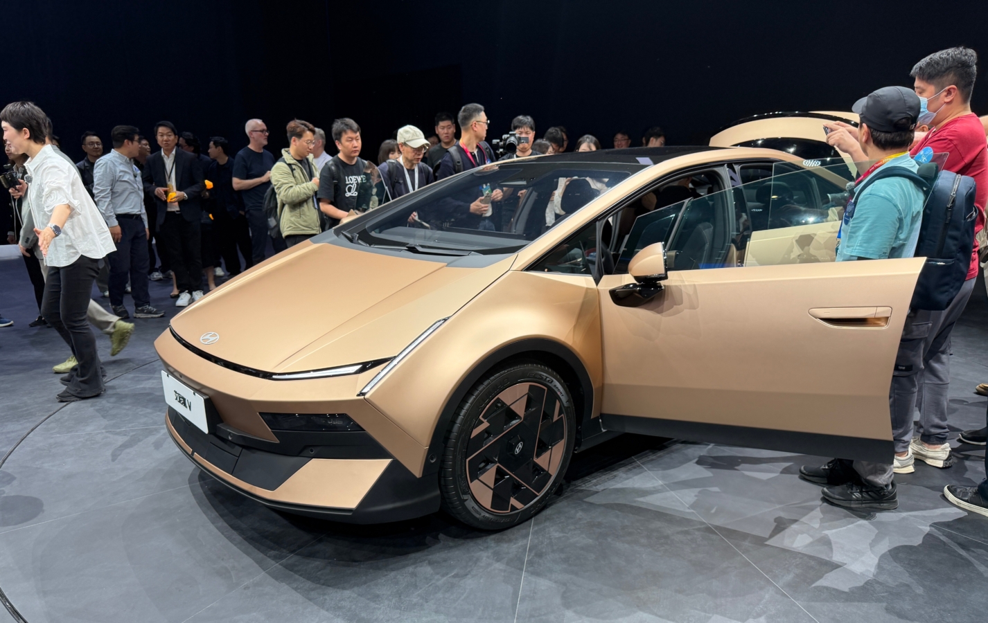 Hyundai ‘triple down’ on Chinese market, to launch 20 new models in 5 years, says CEO José Muñoz