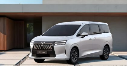 Wuling Xingguang 730 PHEV variant