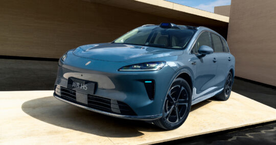 Saic H5 got 10,000 orders in one hour in China with deliveries scheduled for September