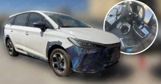 Updated BYD M6 minivan was seen in China with a redesigned interior song max