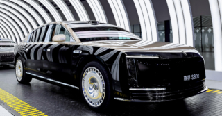 The 10,000th Maextro S800 luxury sedan from Huawei and JAC was delivered in China